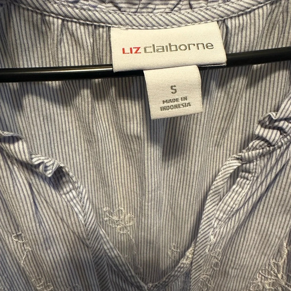 ❤️Liz Claiborne - Light Blue Striped Floral Embroidered Skirt (Size Medium) - Picture 11 of 11